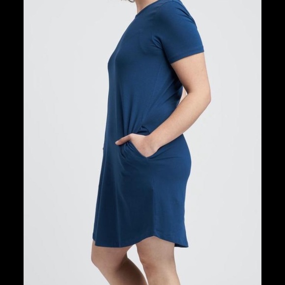 Universal Standard Halie t-shirt dress marine blue - Picture 2 of 9